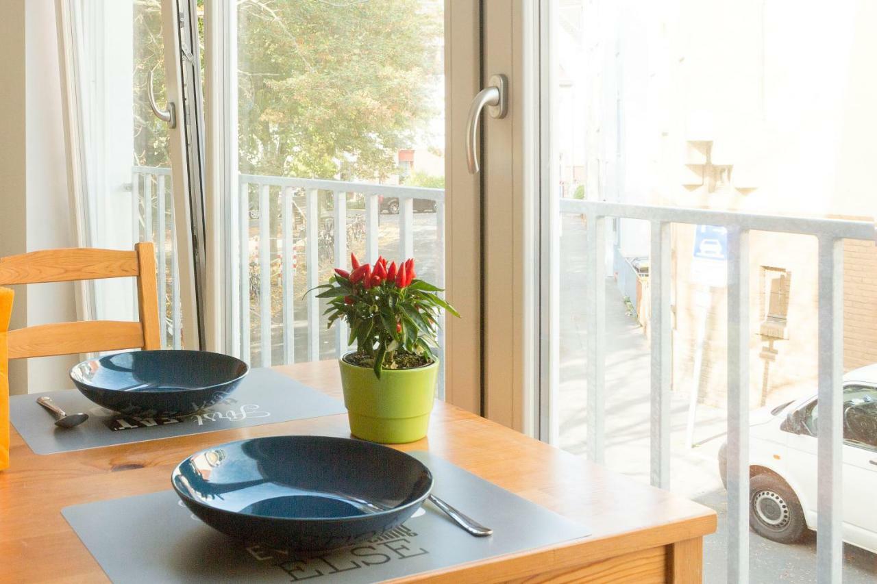 Apartment11 Wartburg Кёльн Экстерьер фото